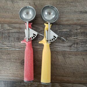 Volrath Ice Cream Scoops Set Of 2 Red Yellow Handle Stainless